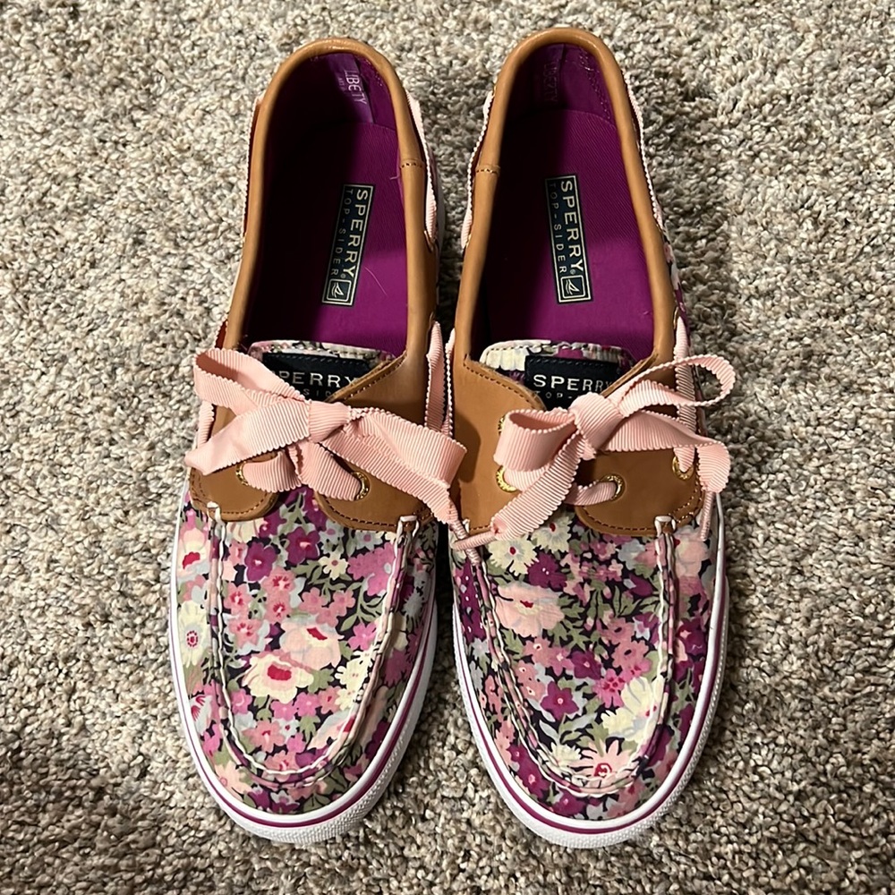 Sperry womens boat shoes size 8.5